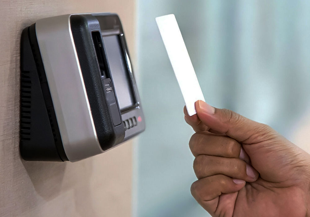 Control de Acceso con Tarjeta - Jall Perú
