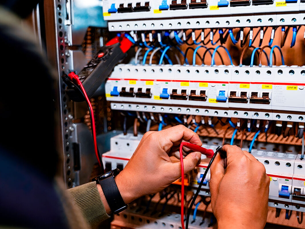 Instalacion de Interruptores Diferenciales - Jall Perú